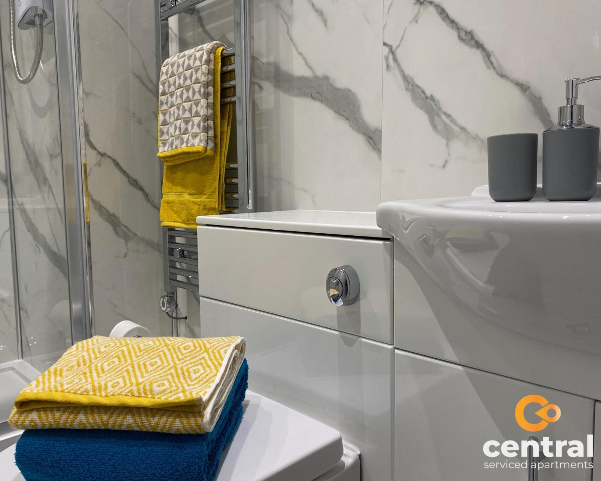 Central Serviced Apartments - Cosy 1 Bedroom - Modern - Close To Transport Links - Quiet Neighbourhood - Fast Wifi - Fully Equipped - Smart Tvs In All Rooms - Monthly Stays Welcome - Free Street Parking - Ideal Relocation To Dundee Accommodation Экстерьер фото